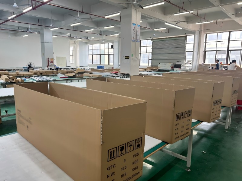 Fanxstar, des centaines de luminaires à l'épreuve trio-à l'épreuve sont livrés à l'étranger